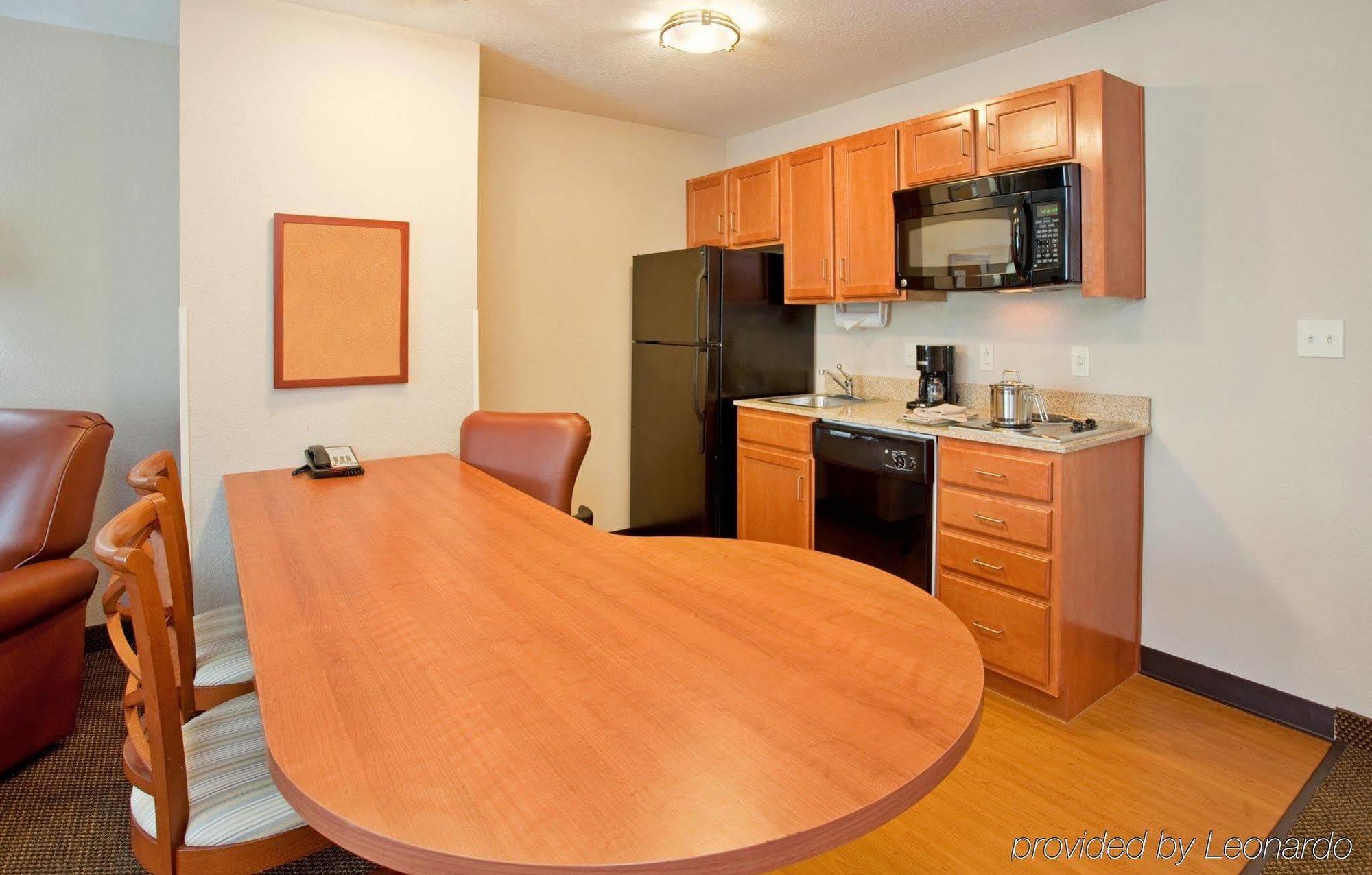 Candlewood Suites Kansas City Airport Exteriér fotografie