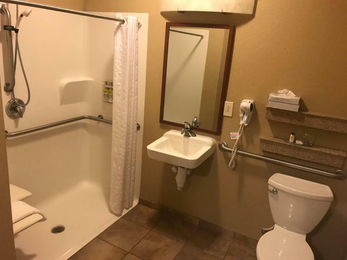 Candlewood Suites Kansas City Airport Exteriér fotografie