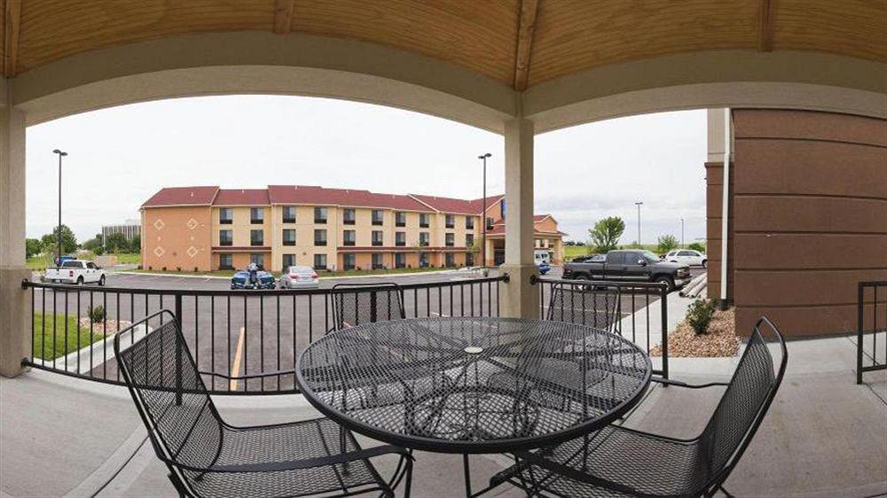 Candlewood Suites Kansas City Airport Exteriér fotografie