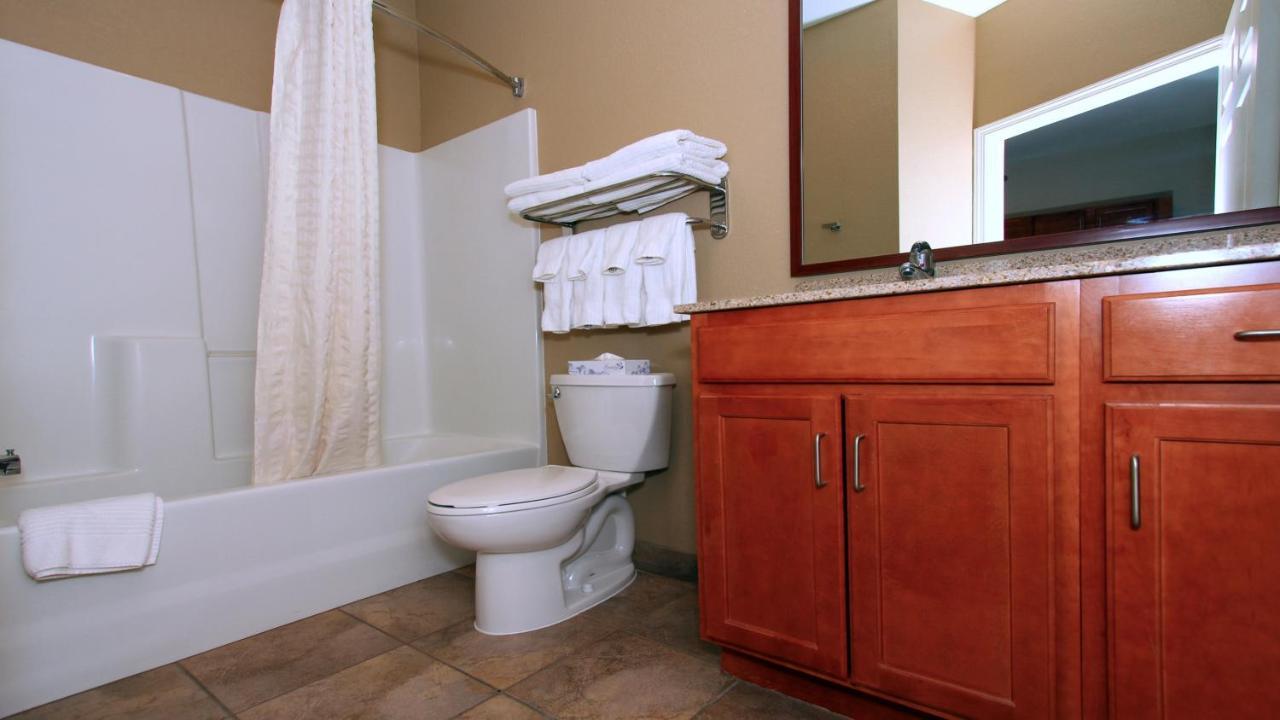 Candlewood Suites Kansas City Airport Exteriér fotografie